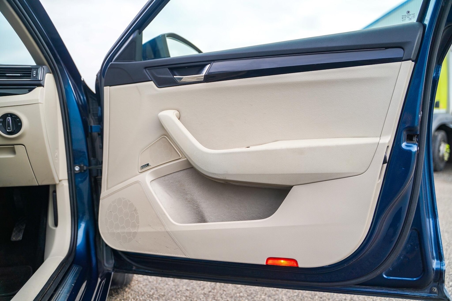 Used Skoda Superb for sale - 77190474: Photo 40