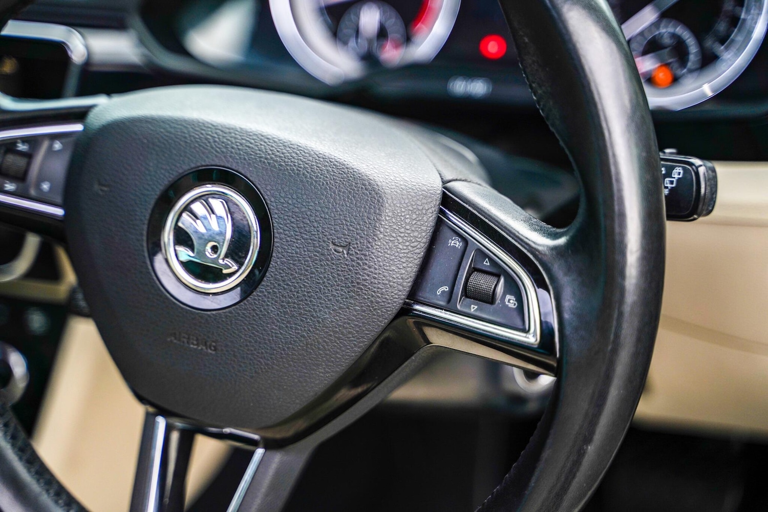 Used Skoda Superb for sale - 77190474: Photo 43