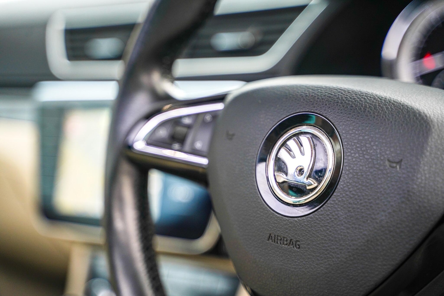 Used Skoda Superb for sale - 77190474: Photo 44