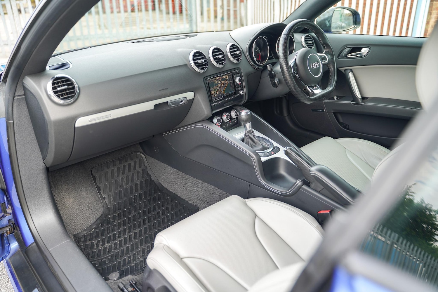 Used Audi TT 2013 for sale - 76927085: Photo 13