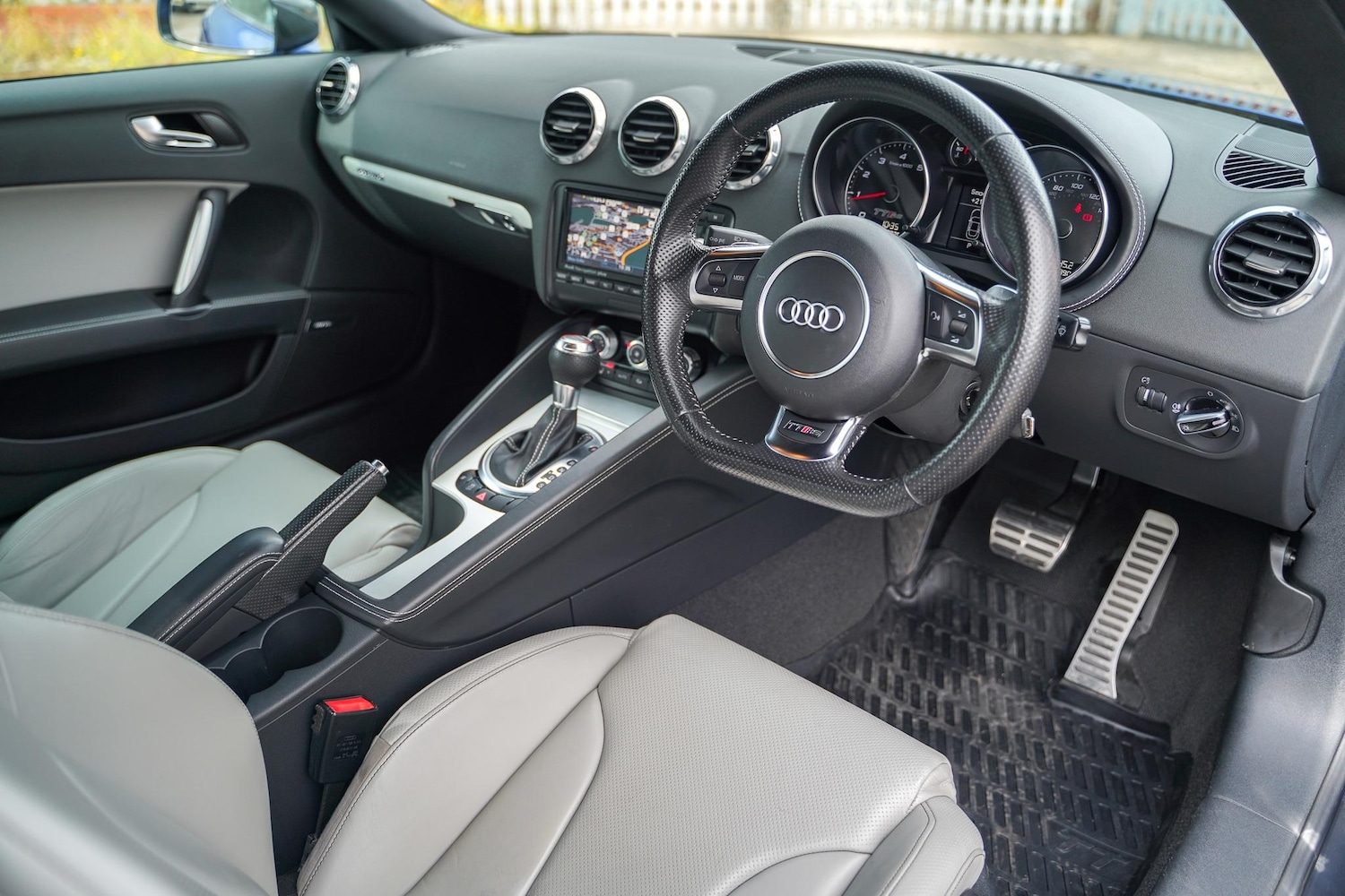 Used Audi TT 2013 for sale - 76927085: Photo 3