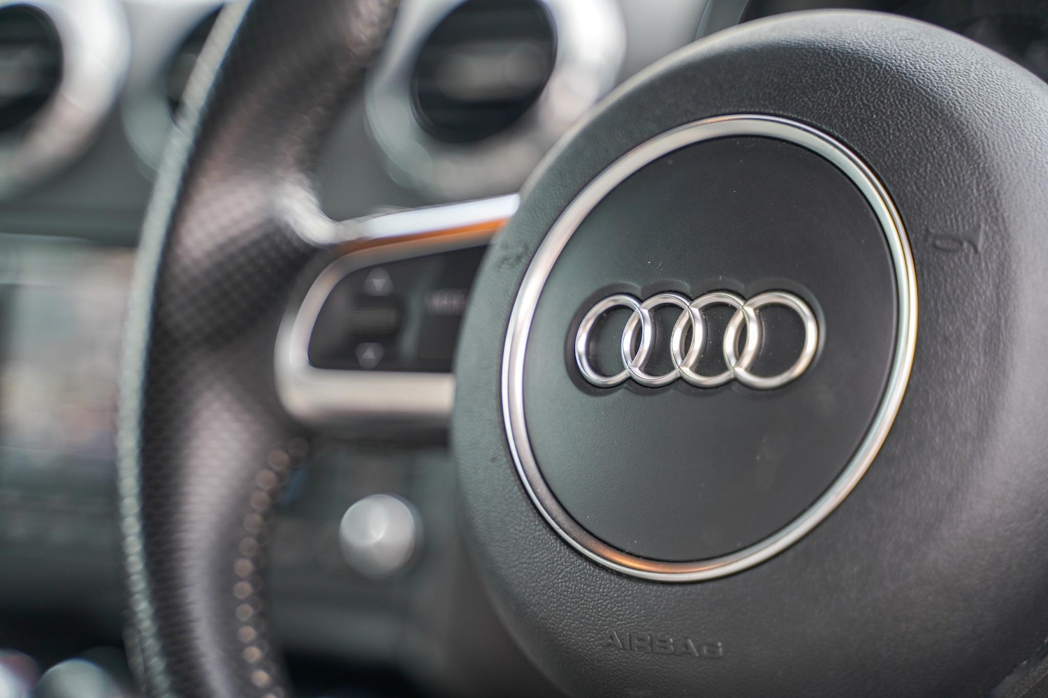 Used Audi TT 2013 for sale - 76927085: Photo 39