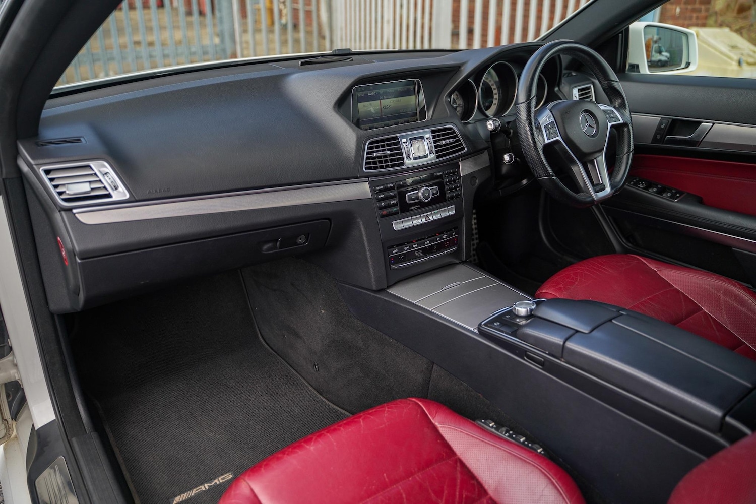 Used Mercedes-Benz E Class 2014 for sale - 77101761: Photo 17