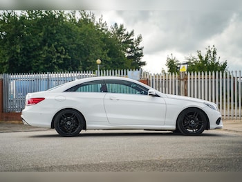 Used Mercedes-Benz E Class 2014 for sale - 77101761: Photo