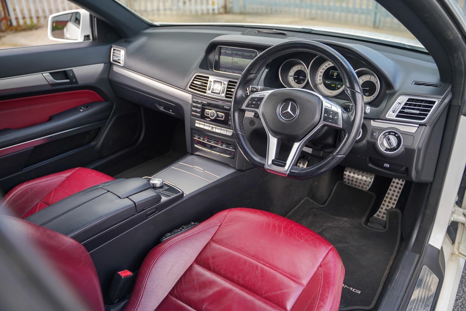 Used Mercedes-Benz E Class 2014 for sale - 77101761: Photo 5