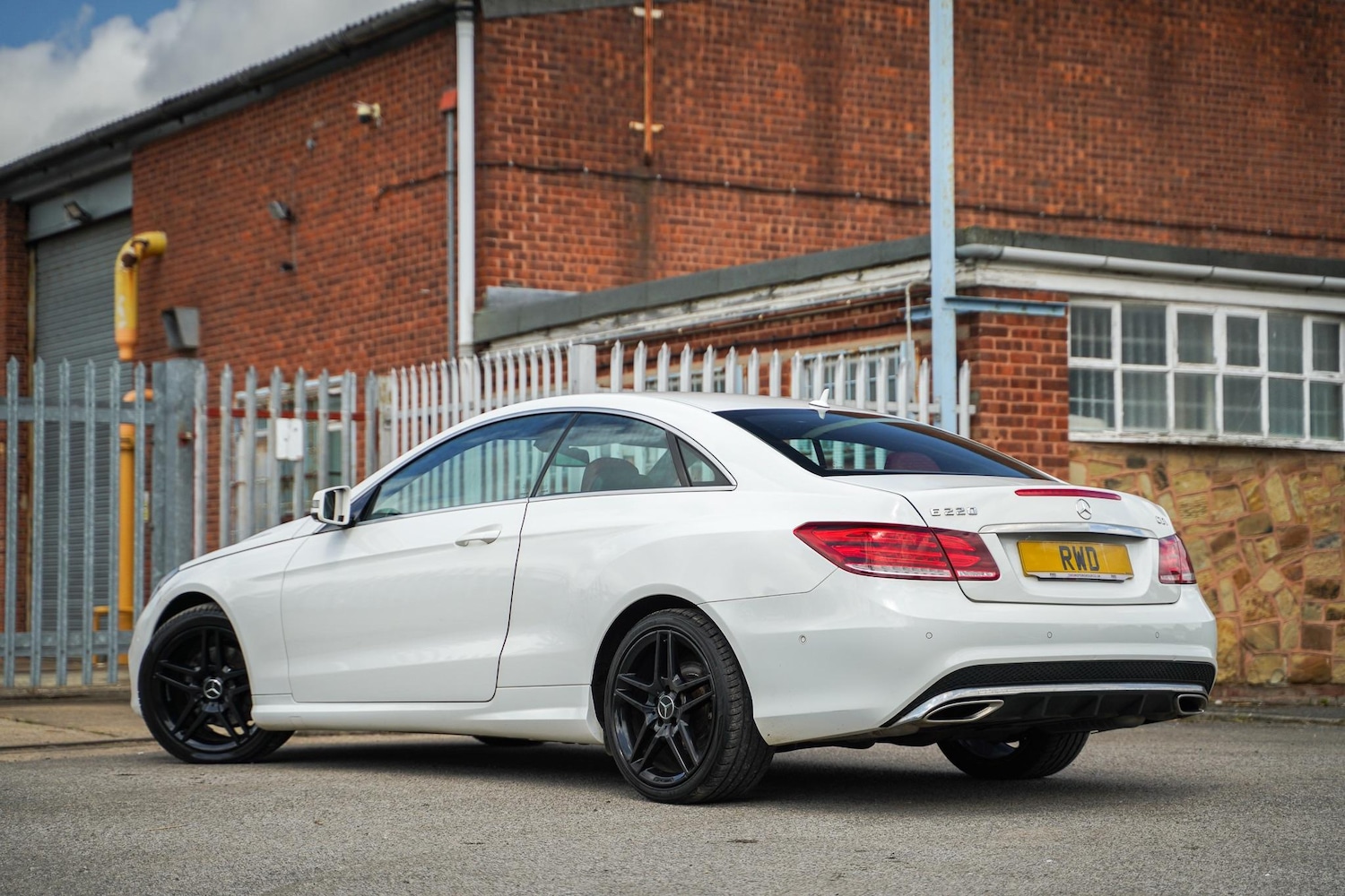 Used Mercedes-Benz E Class 2014 for sale - 77101761: Photo 6