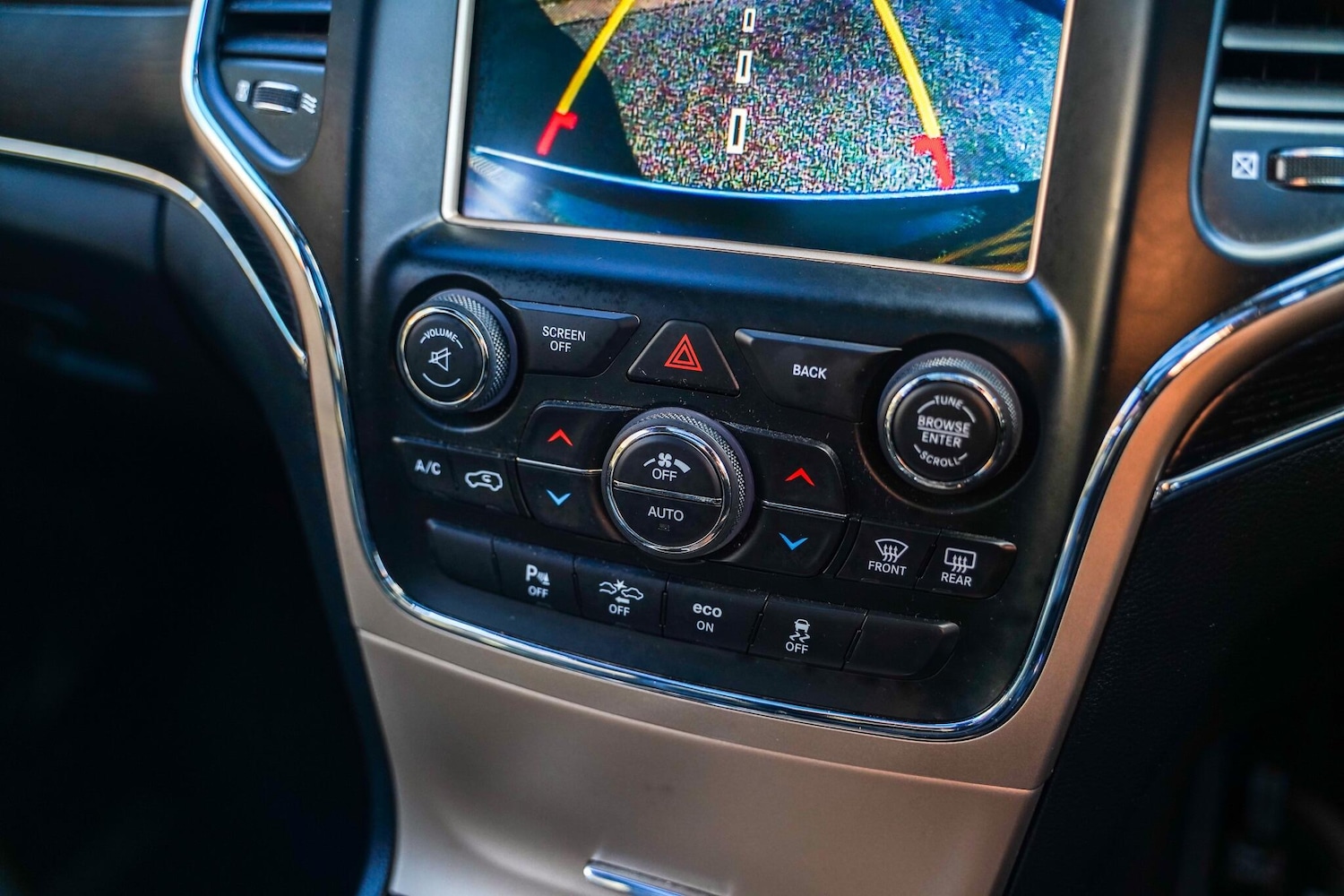 Used Jeep Grand Cherokee 2016 for sale - 77132073: Photo 48