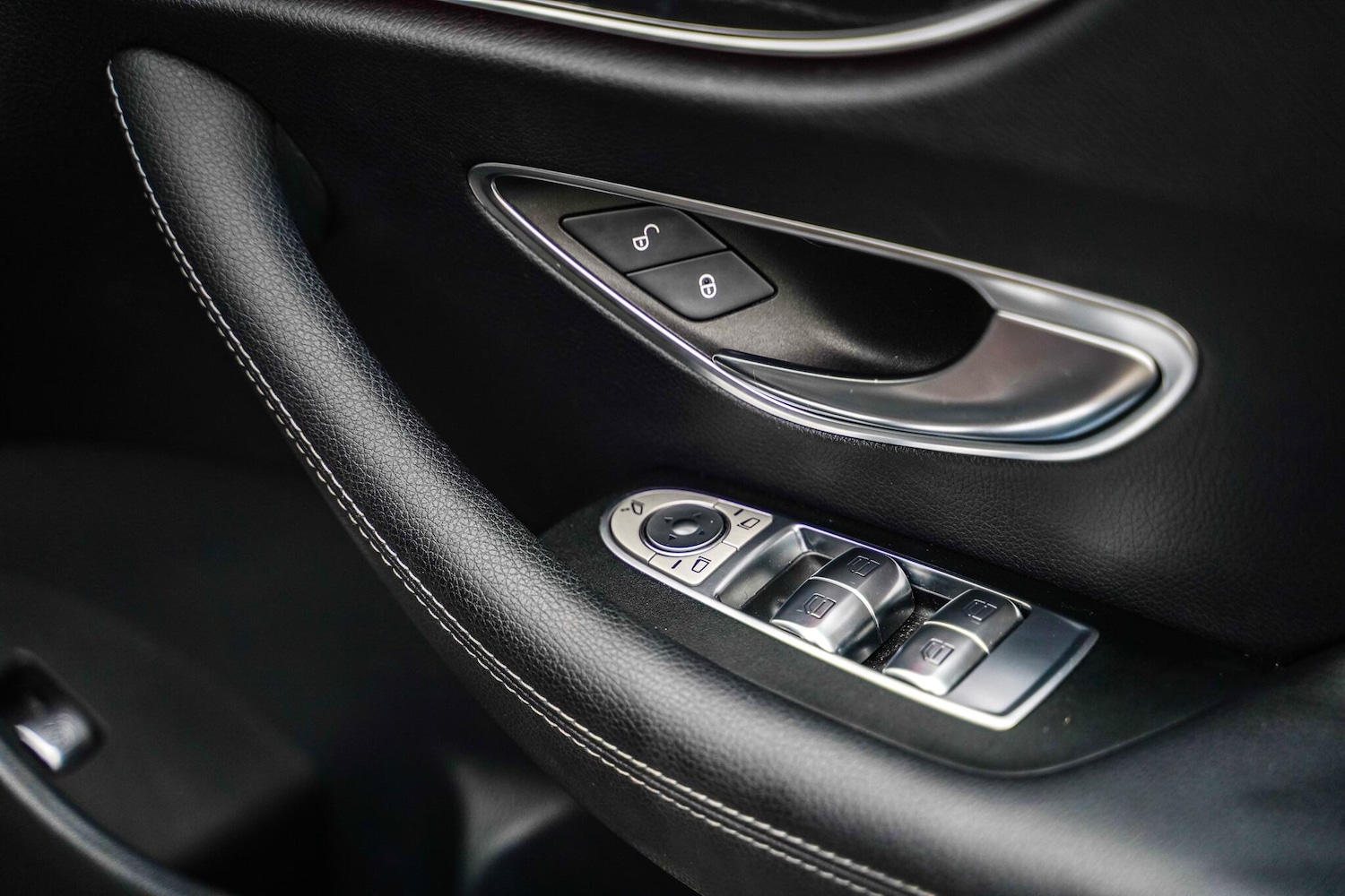 Used Mercedes-Benz E Class for sale - 78100610: Photo 49