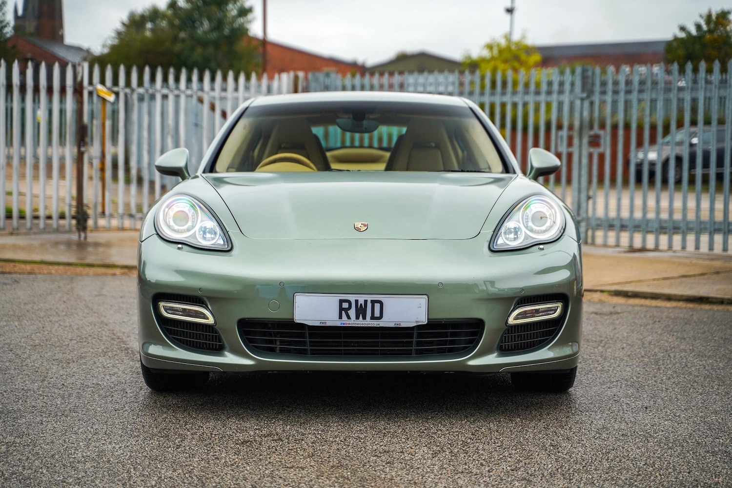 Used Porsche Panamera 2011 for sale - 76188801: Photo 16