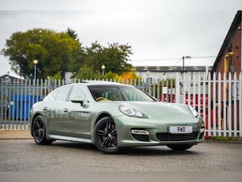 Porsche - Panamera
