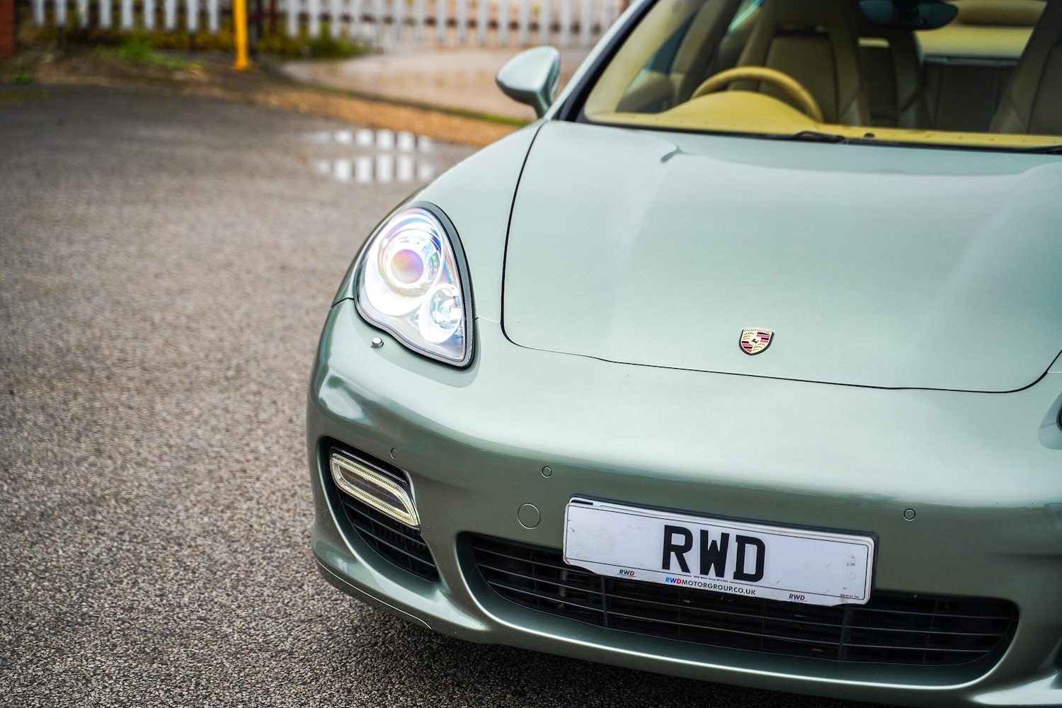 Used Porsche Panamera 2011 for sale - 76188801: Photo 2