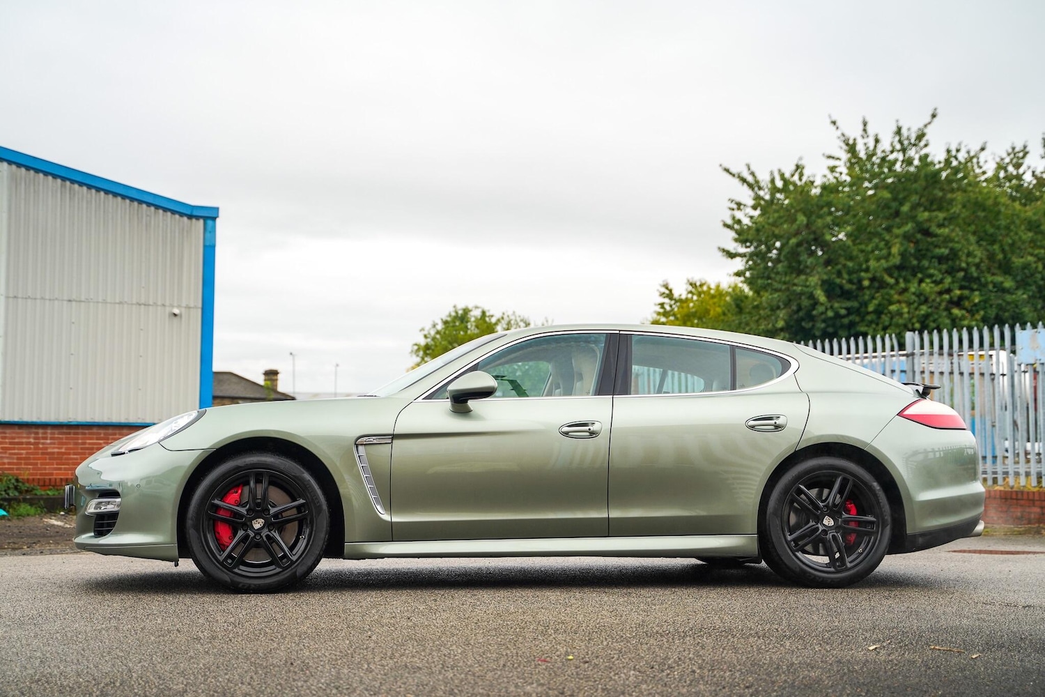 Used Porsche Panamera 2011 for sale - 76188801: Photo 25