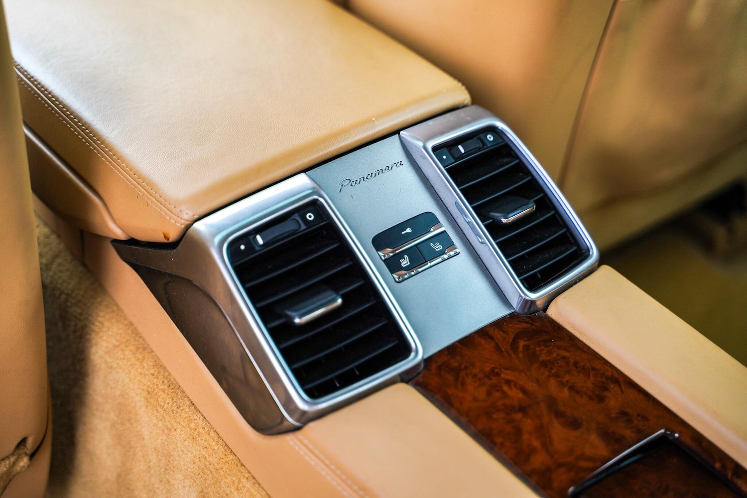 Used Porsche Panamera 2011 for sale - 76188801: Photo 31