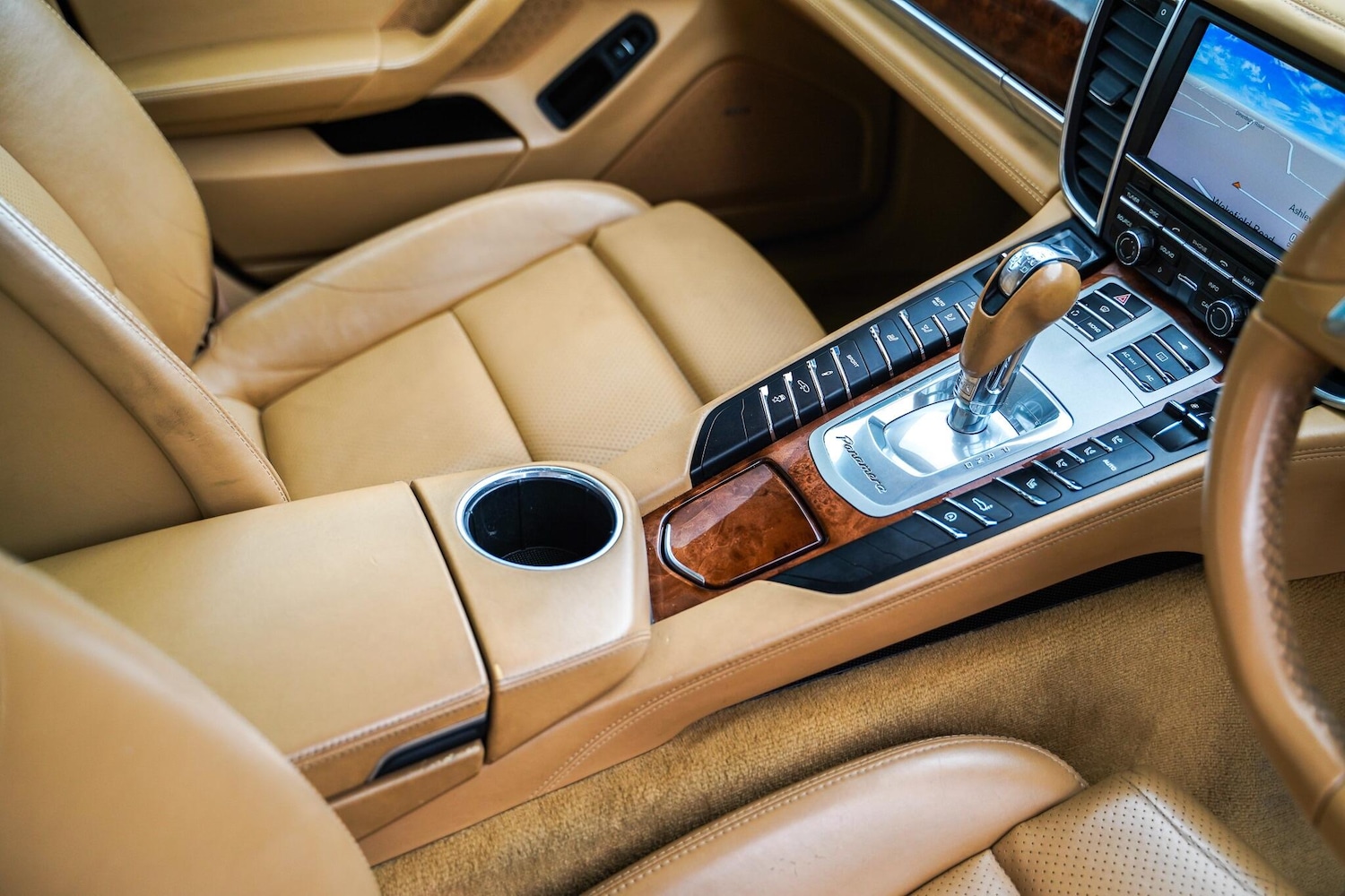 Used Porsche Panamera 2011 for sale - 76188801: Photo 41