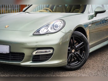 Used Porsche Panamera 2011 for sale - 76188801: Photo 4