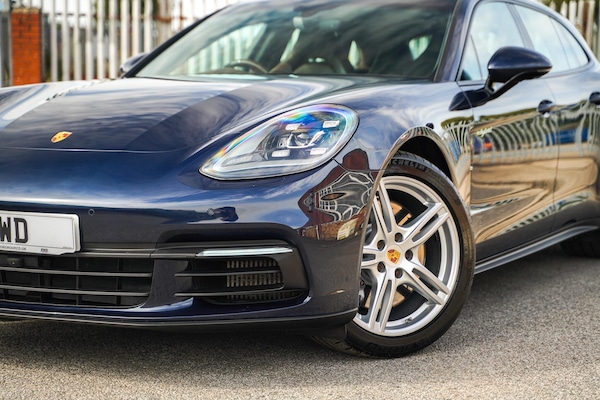 Used Porsche Panamera 2018 for sale - 76190047: Photo 2
