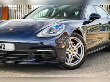 Used Porsche Panamera 2018 for sale - 76190047: Photo 2