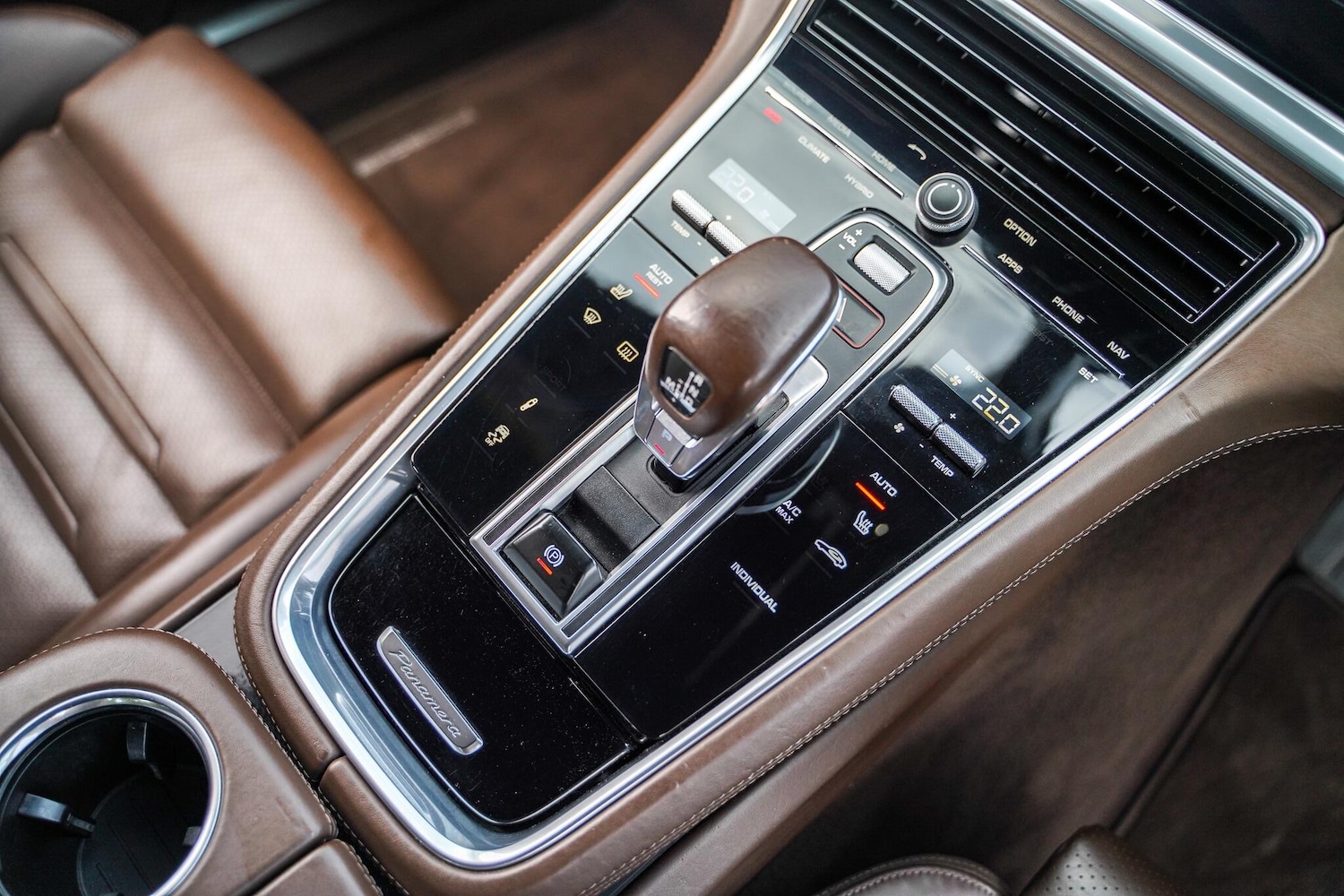 Used Porsche Panamera 2018 for sale - 76190047: Photo 38