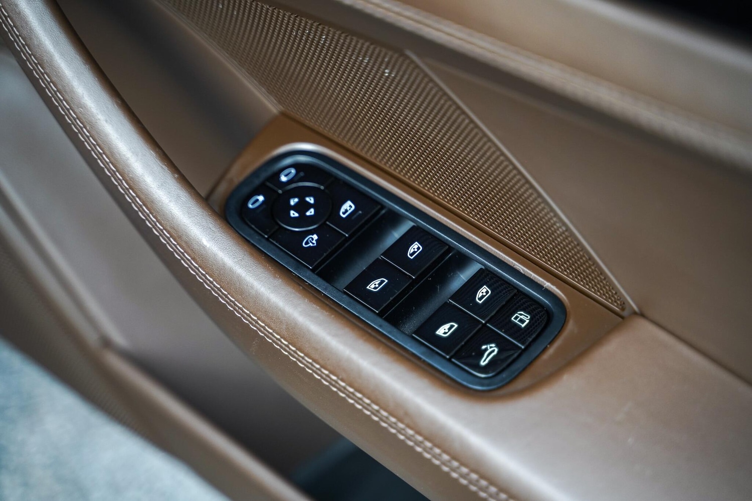 Used Porsche Panamera 2018 for sale - 76190047: Photo 50