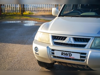Used Mitsubishi Shogun 2003 for sale - 77130650: Photo