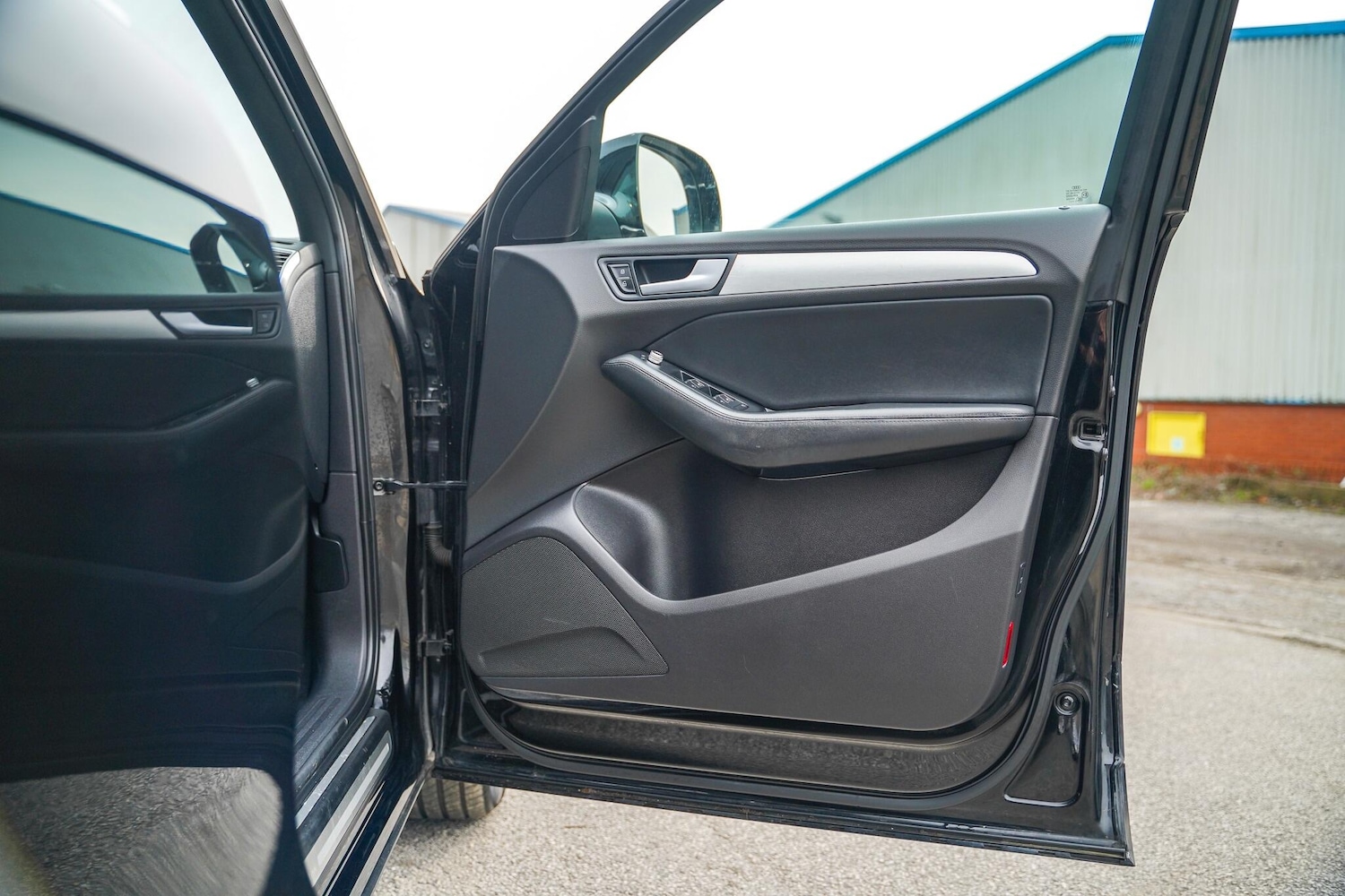 Used Audi Q5 2012 for sale - 77982402: Photo 41