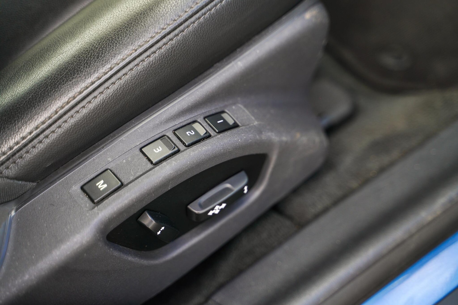 Used Volvo V60 2014 for sale - 76993664: Photo 31