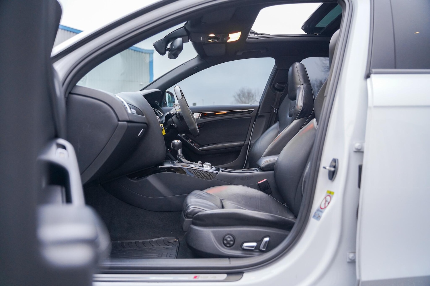 Used Audi RS4 2014 for sale - 77537967: Photo 25