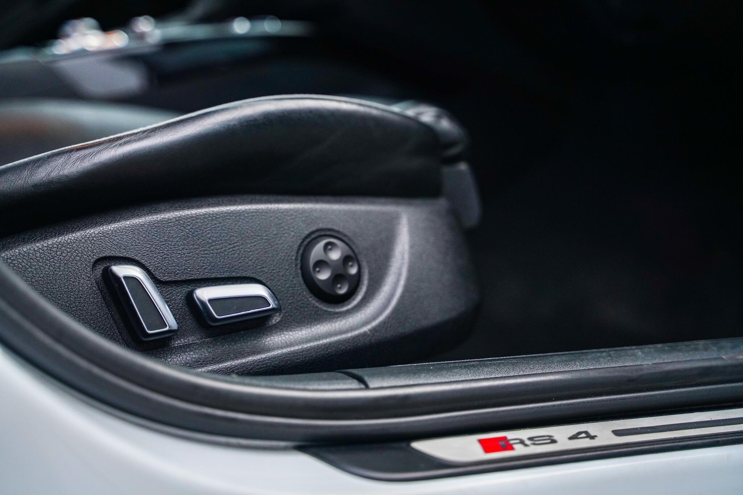 Used Audi RS4 2014 for sale - 77537967: Photo 41