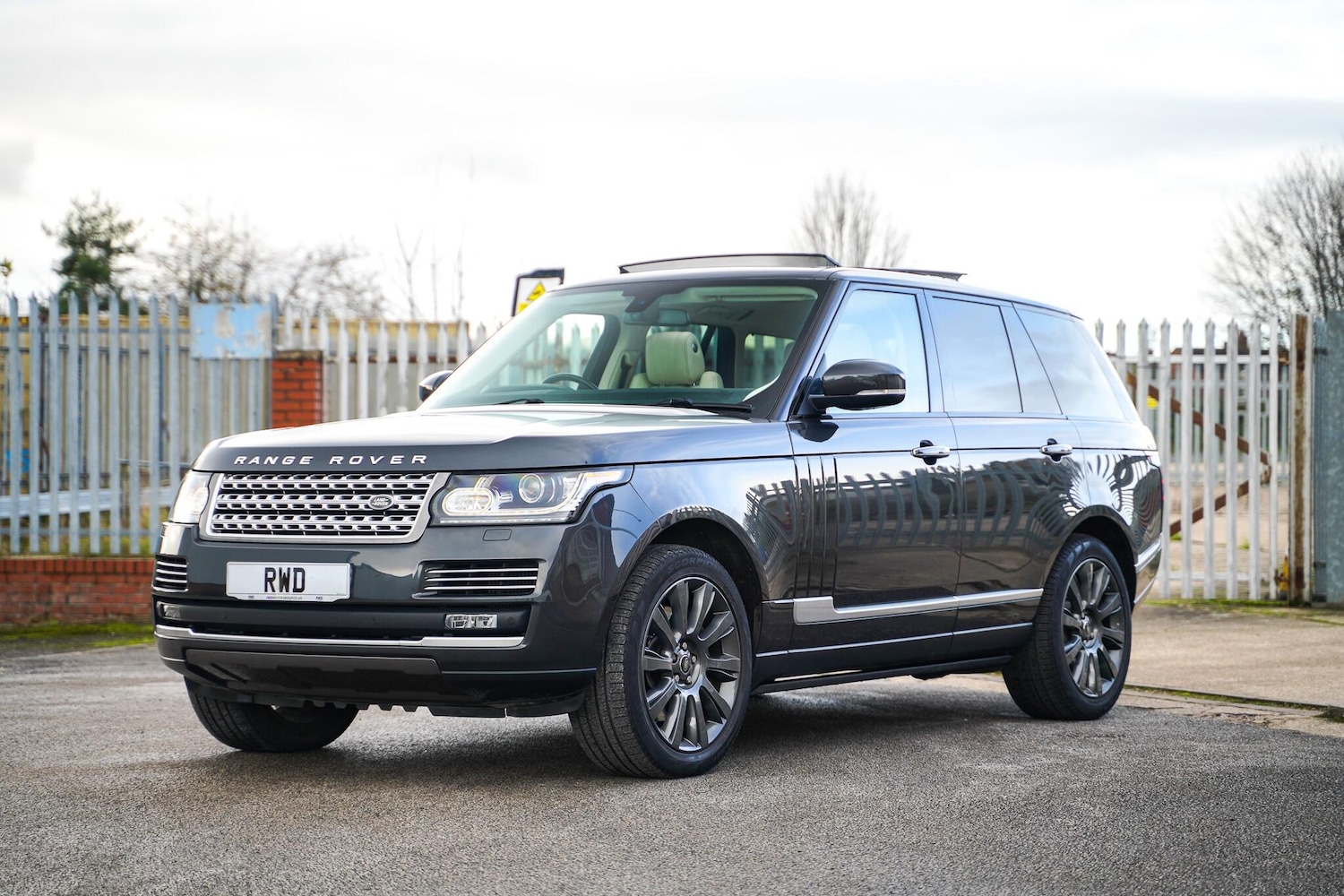Used Land Rover Range Rover 2017 for sale - 76633249: Photo 3