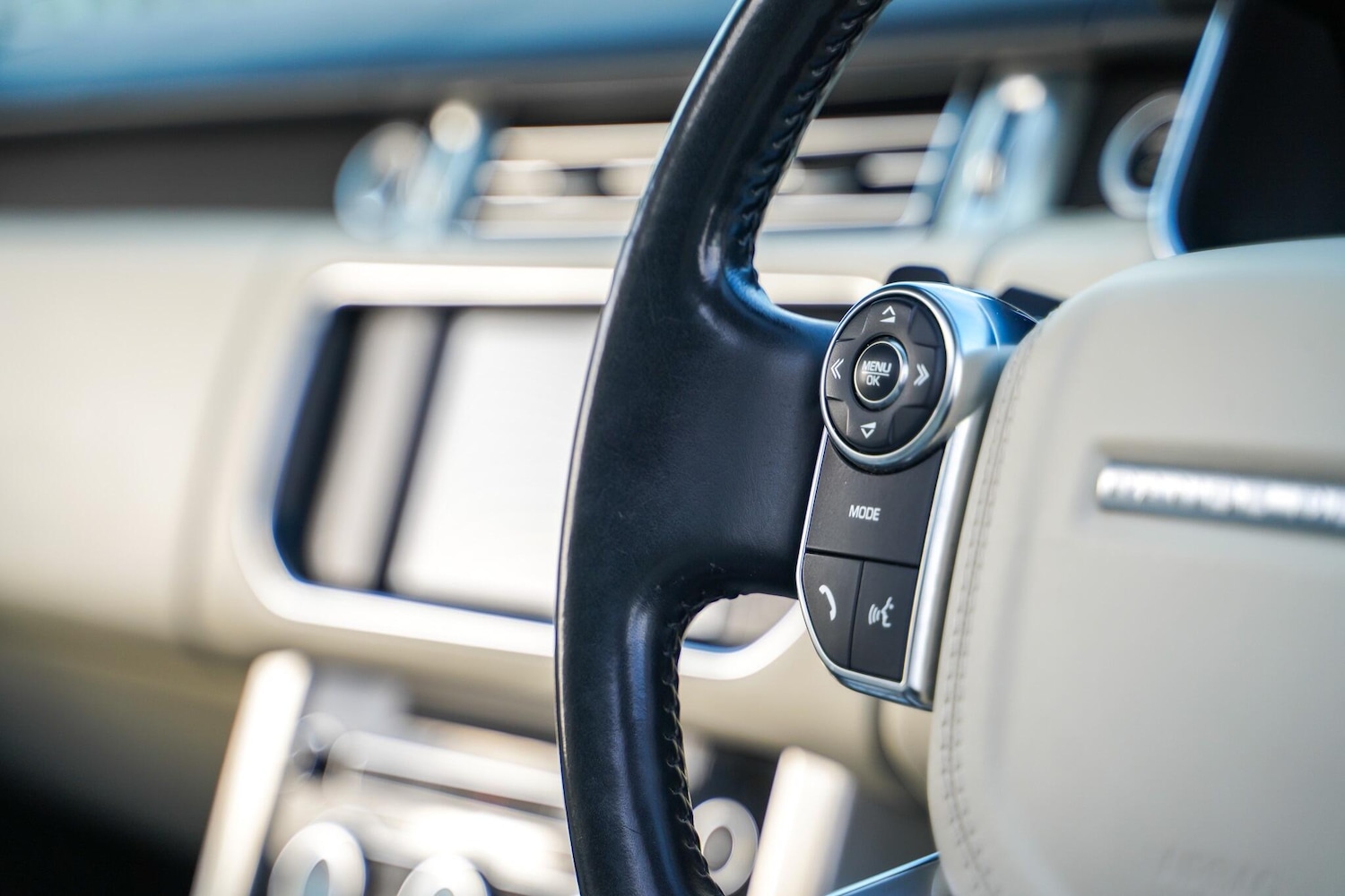 Used Land Rover Range Rover 2017 for sale - 76633249: Photo 46