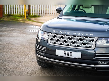 Used Land Rover Range Rover 2017 for sale - 76633249: Photo