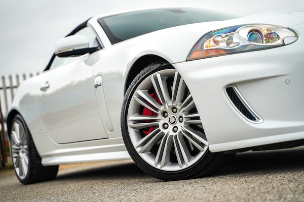 Used Jaguar XKR 2011 for sale - 76284440: Photo 12