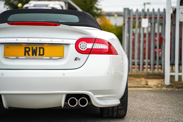 Used Jaguar XKR 2011 for sale - 76284440: Photo 16