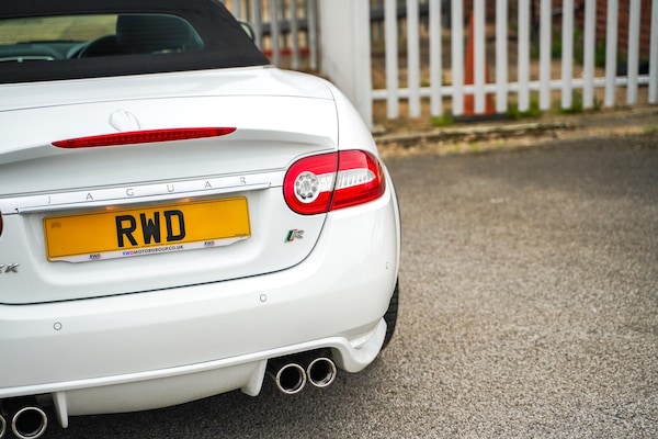 Used Jaguar XKR 2011 for sale - 76284440: Photo 19