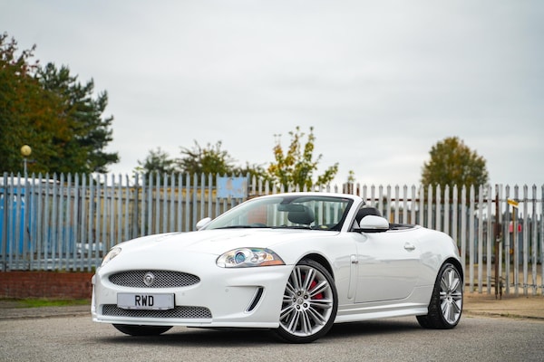 Used Jaguar XKR 2011 for sale - 76284440: Photo 1