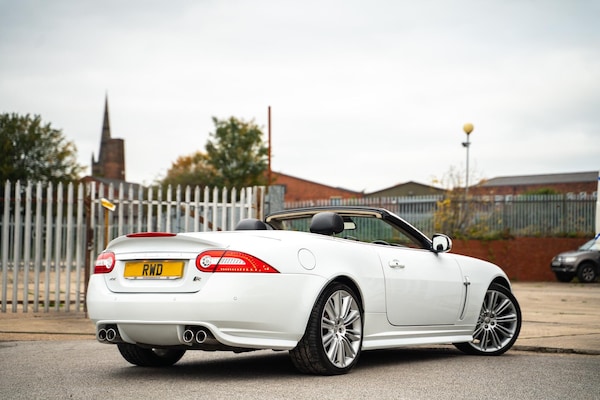 Used Jaguar XKR 2011 for sale - 76284440: Photo 20