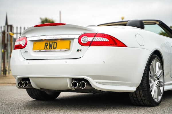 Used Jaguar XKR 2011 for sale - 76284440: Photo 21