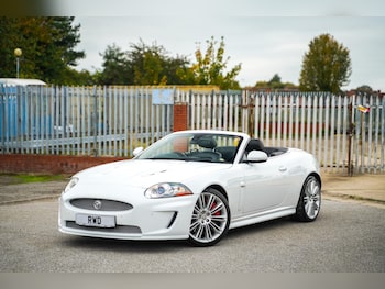 Used Jaguar XKR 2011 for sale - 76284440: Photo 2