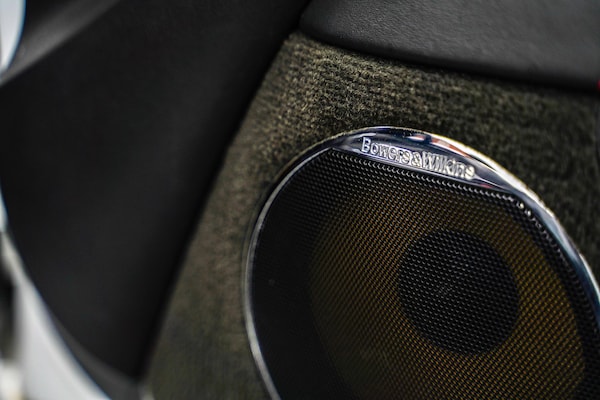 Used Jaguar XKR 2011 for sale - 76284440: Photo 33