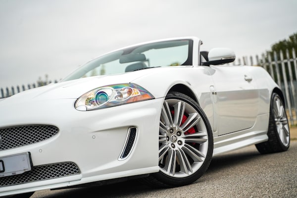 Used Jaguar XKR 2011 for sale - 76284440: Photo 3