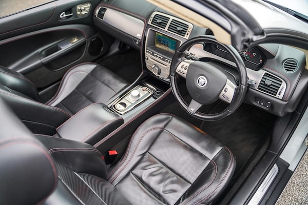 Used Jaguar XKR 2011 for sale - 76284440: Photo 41