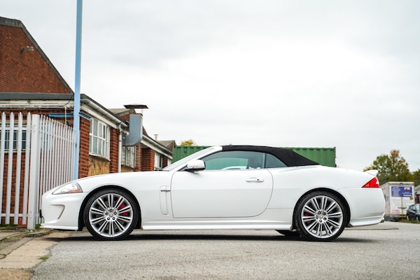 Used Jaguar XKR 2011 for sale - 76284440: Photo 42