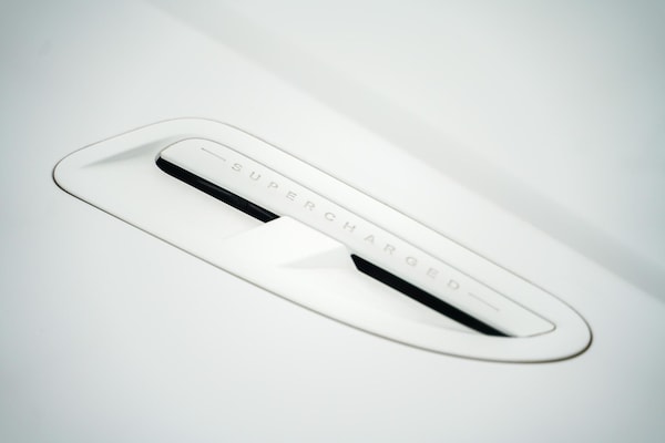 Used Jaguar XKR 2011 for sale - 76284440: Photo 43