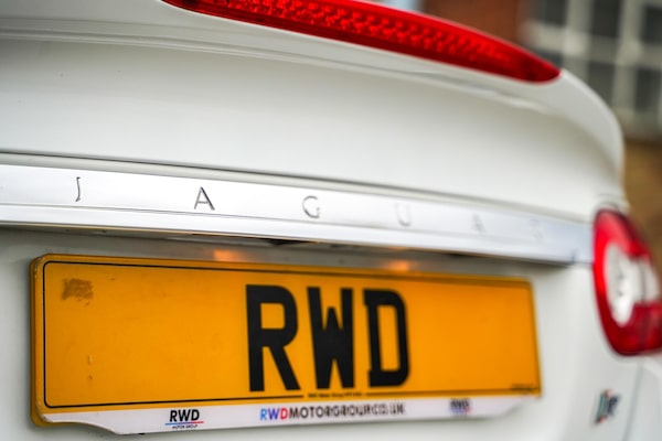 Used Jaguar XKR 2011 for sale - 76284440: Photo 49