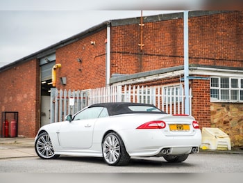 Used Jaguar XKR 2011 for sale - 76284440: Photo 4