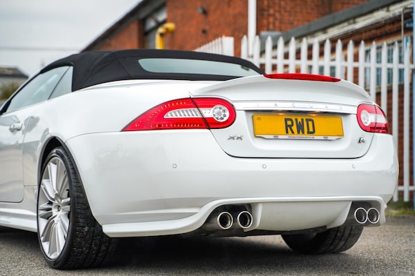 Used Jaguar XKR 2011 for sale - 76284440: Photo 5