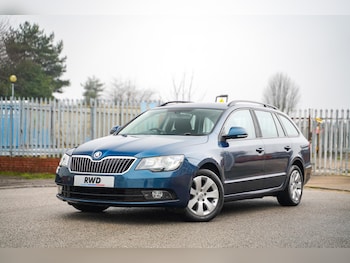 Used Skoda Superb 2014 for sale - 77439707: Photo