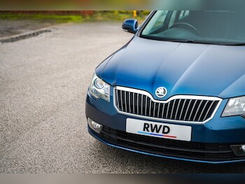Used Skoda Superb 2014 for sale - 77439707: Photo