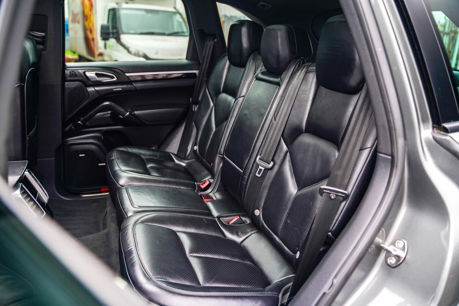 Used Porsche Cayenne for sale - 77574956: Photo 26