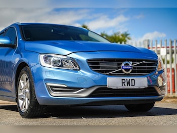 Used Volvo V60 2014 for sale - 76188809: Photo